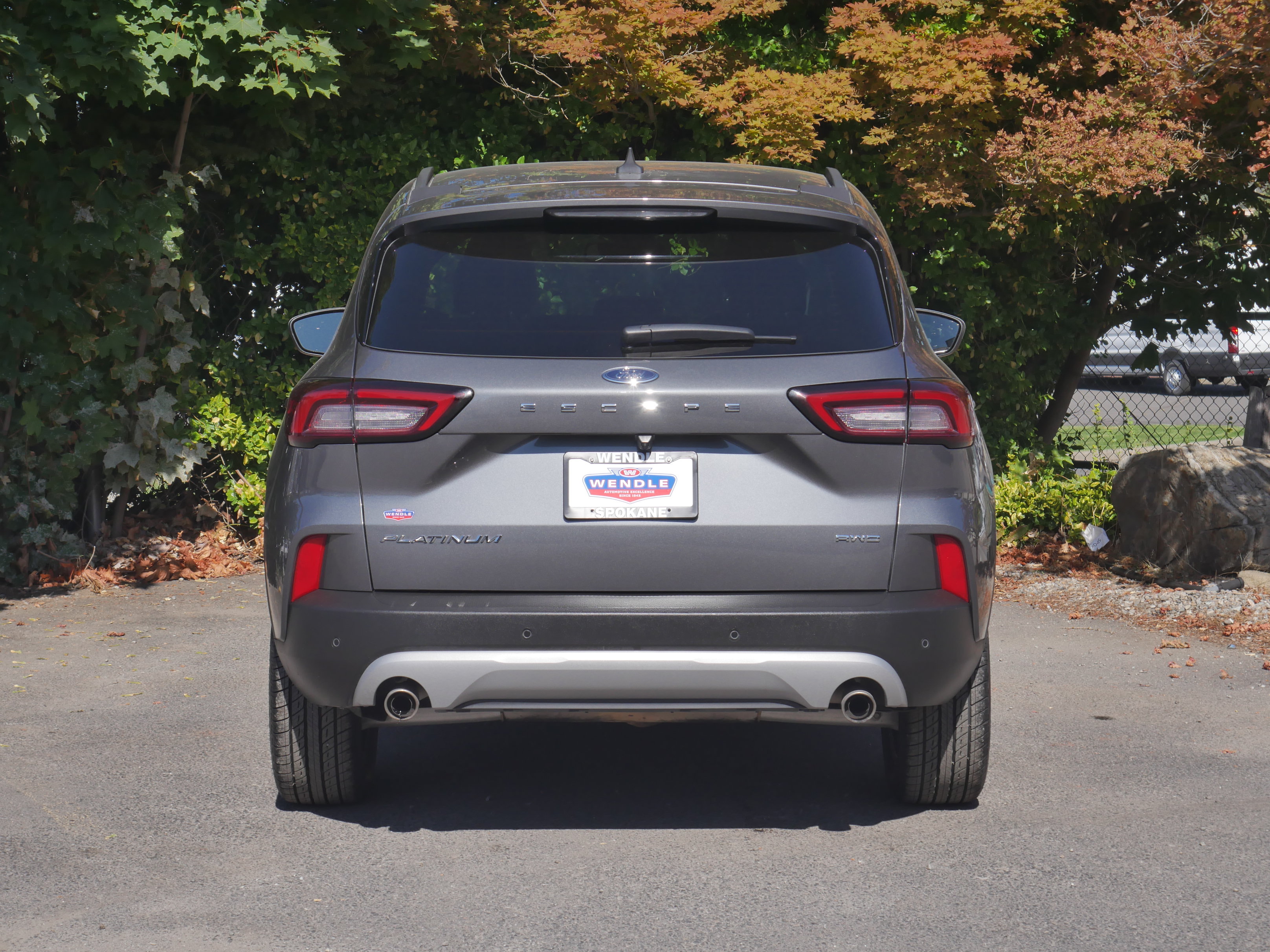 Certified 2025 Ford Escape Platinum AWD/4WD image 19