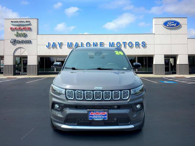 Used 2024 Jeep Compass Limited AWD/4WD image 6