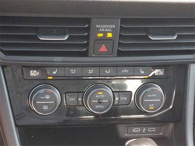 Used 2024 Volkswagen Jetta SE image 16