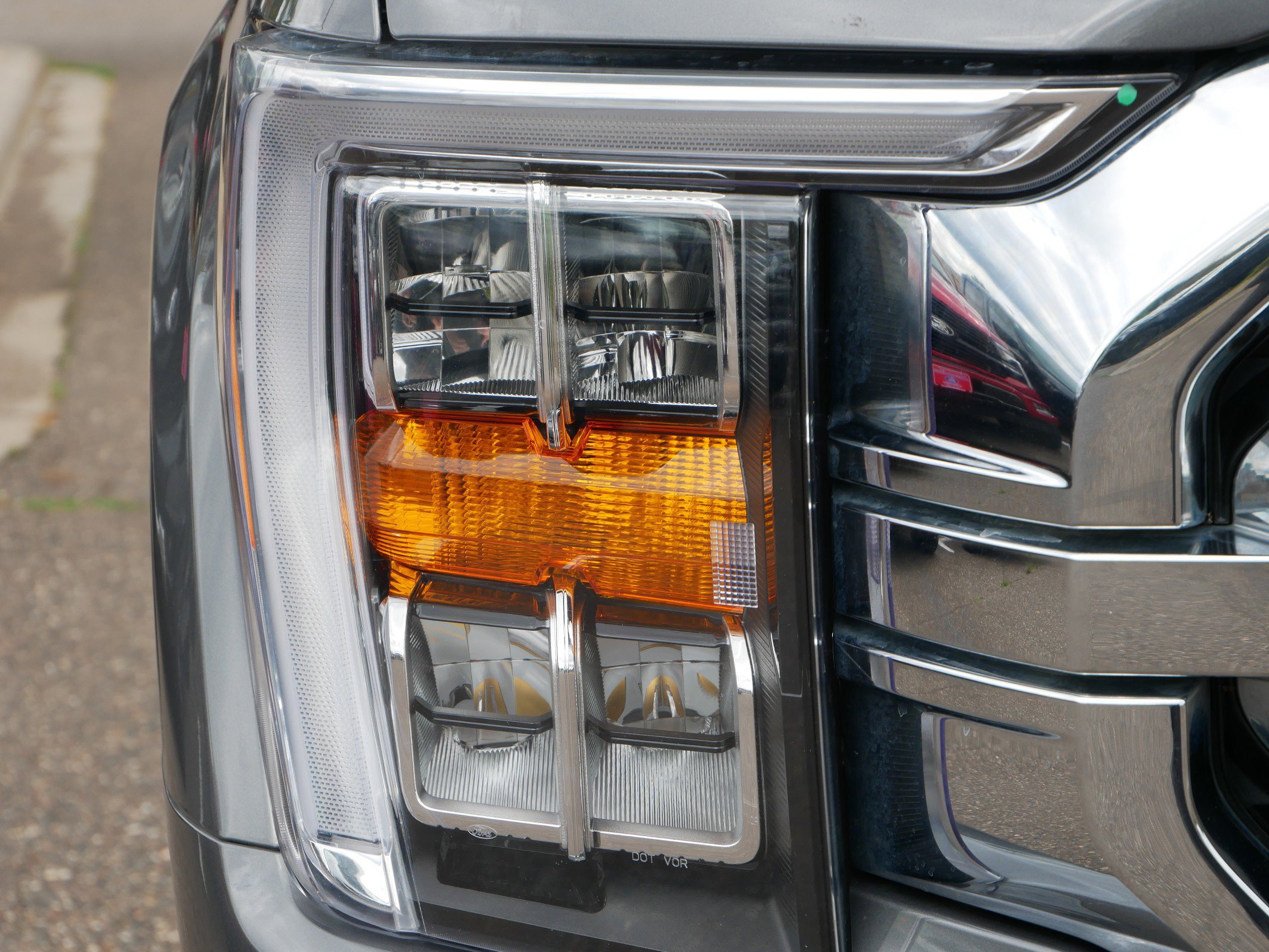 Certified 2022 Ford F150 XLT w/ Equipment Group 302A High image 8