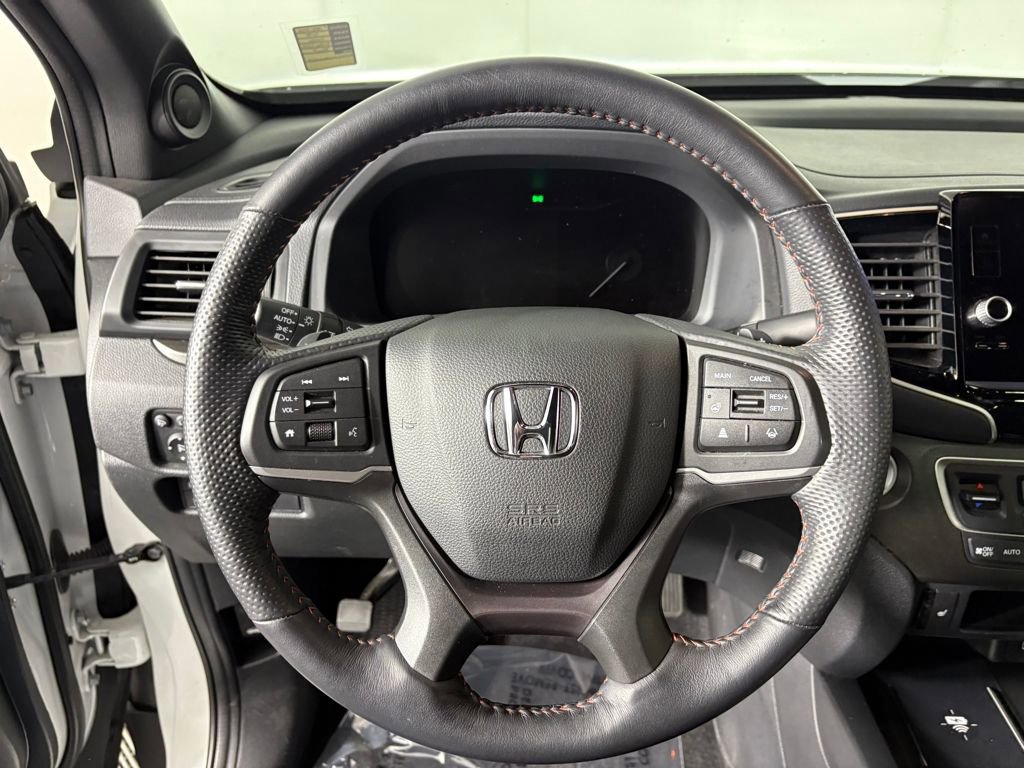Used 2025 Honda Ridgeline TrailSport image 15