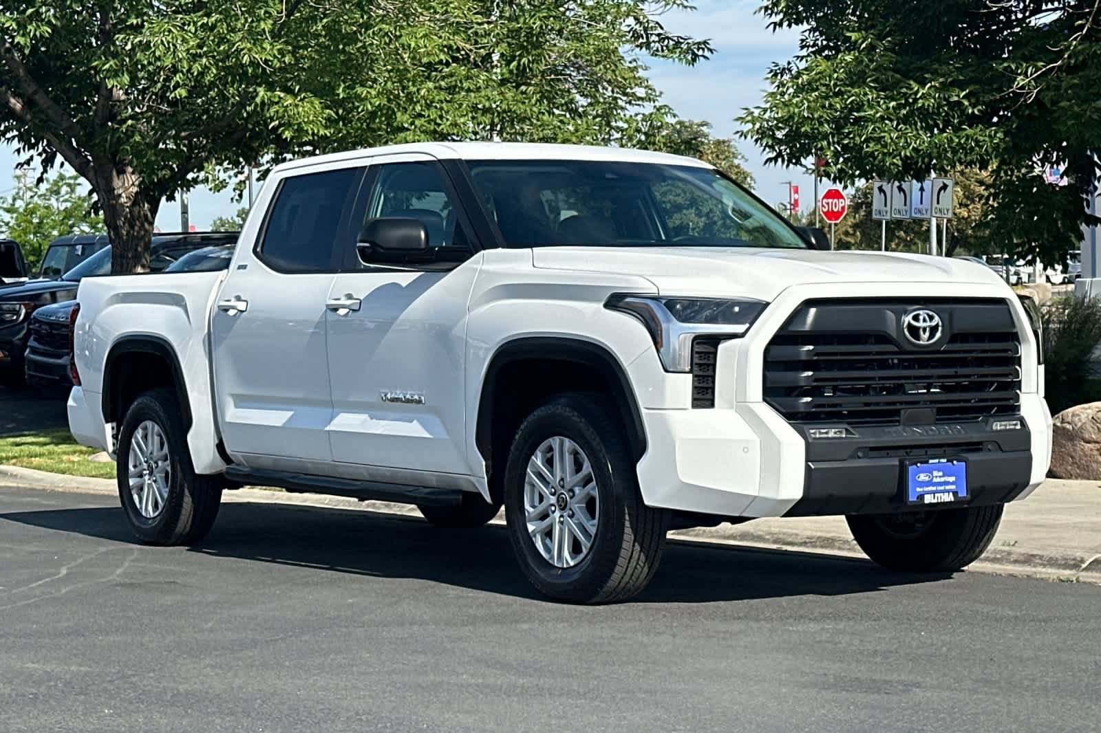 Used 2024 Toyota Tundra SR5 w/ SR5 Premium Package AWD/4WD image 9