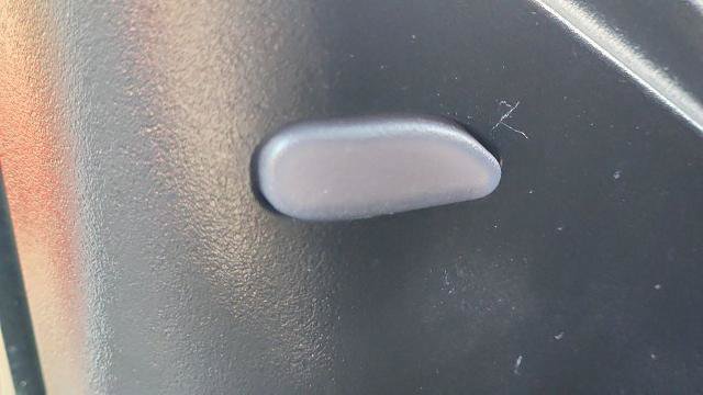 Used 2024 Nissan Altima 2.5 SV FWD image 12