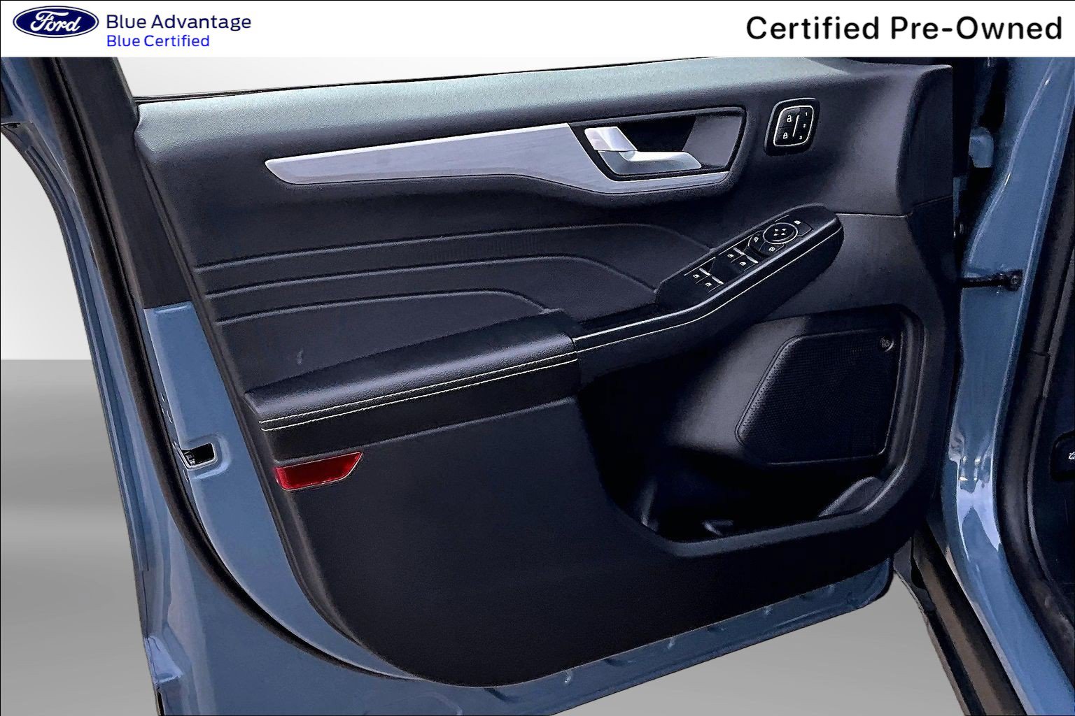 Certified 2026 Ford Escape SE w/ PHEV Premium Package FWD image 25