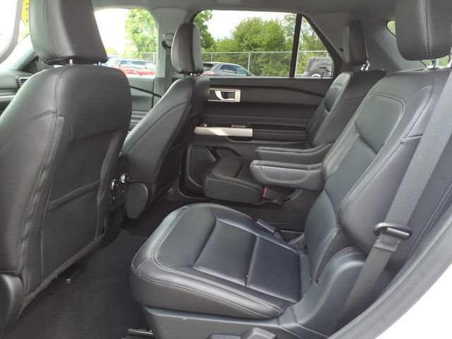 Certified 2021 Ford Explorer XLT w/ Equipment Group 202A AWD/4WD image 11