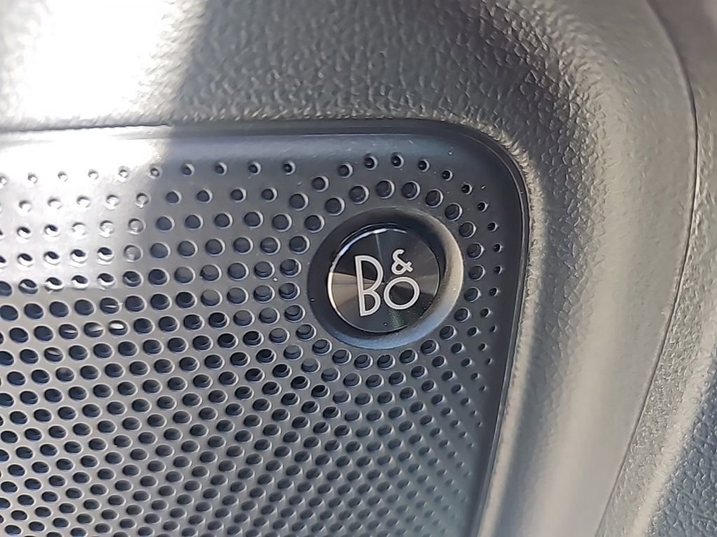 Certified 2025 Ford Escape ST-Line Select w/ Tech Pack #2 image 24