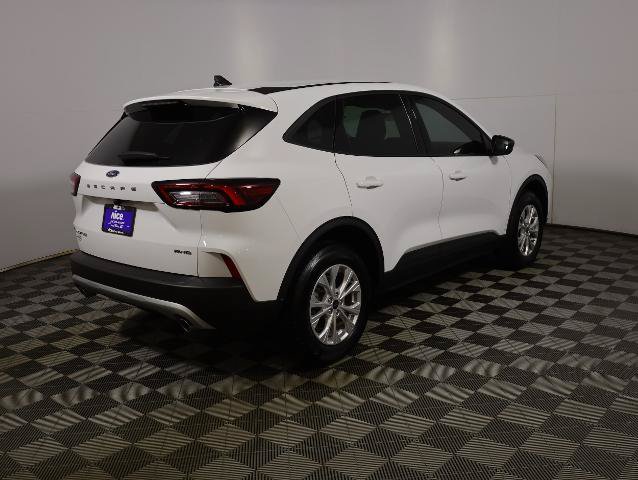 Certified 2025 Ford Escape Active w/ Cold Weather Package AWD/4WD image 5