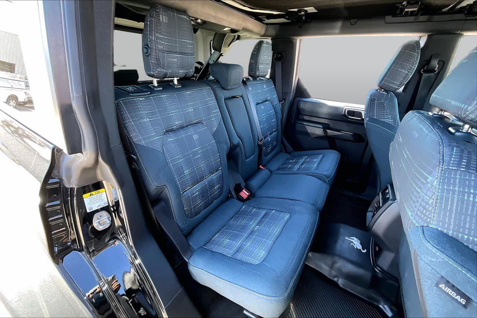 Certified 2025 Ford Bronco Heritage Edition AWD/4WD image 19