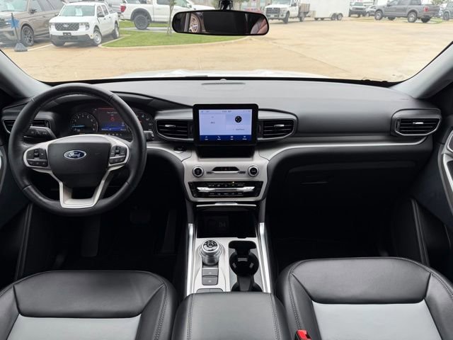 Certified 2023 Ford Explorer XLT w/ Equipment Group 202A RWD image 23