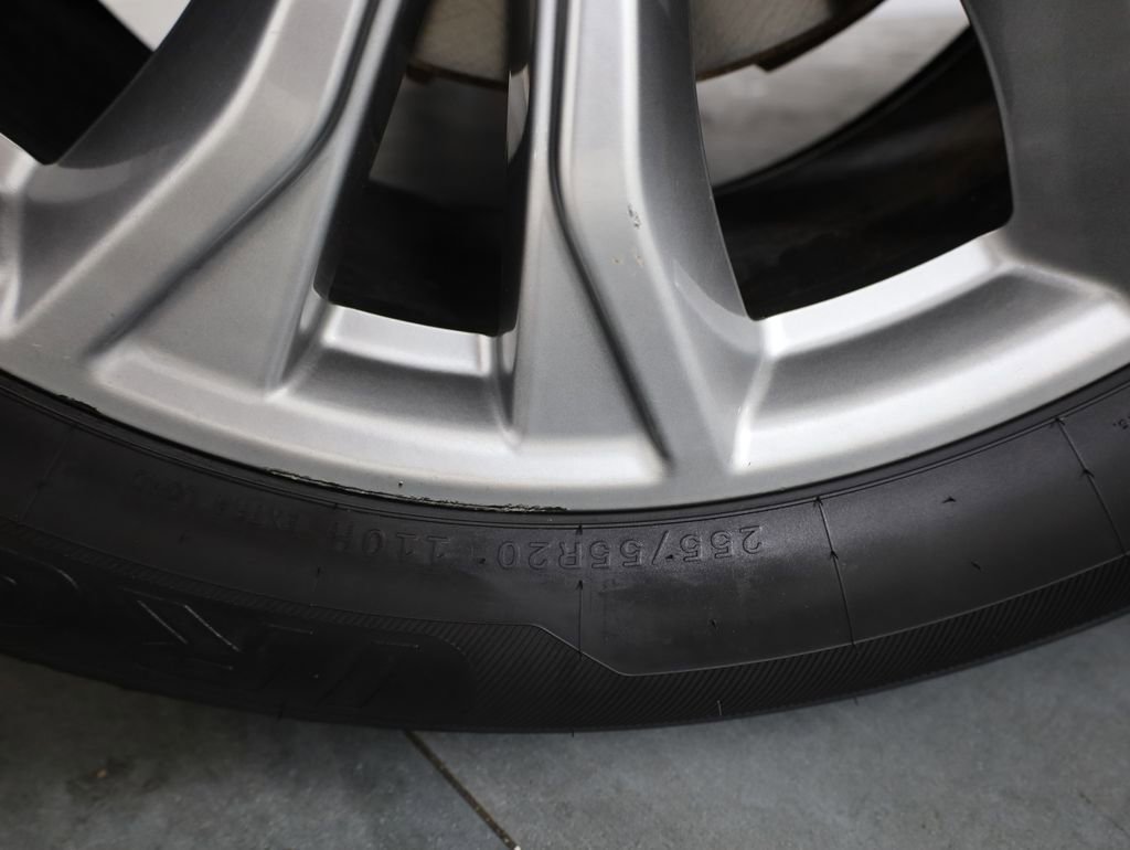 Certified 2021 Ford Explorer Limited w/ Equipment Group 301A image 37