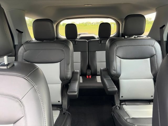 Certified 2024 Ford Explorer XLT w/ Equipment Group 202A AWD/4WD image 13