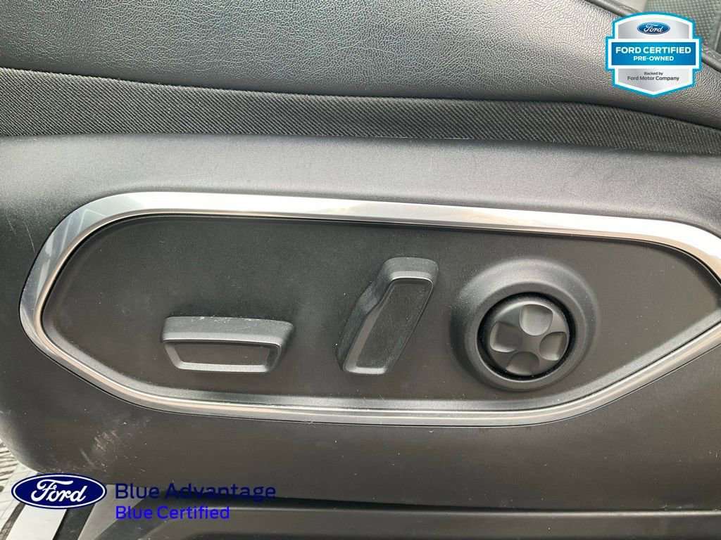 Used 2023 Jeep Wagoneer Series III w/ Premium Group I image 12