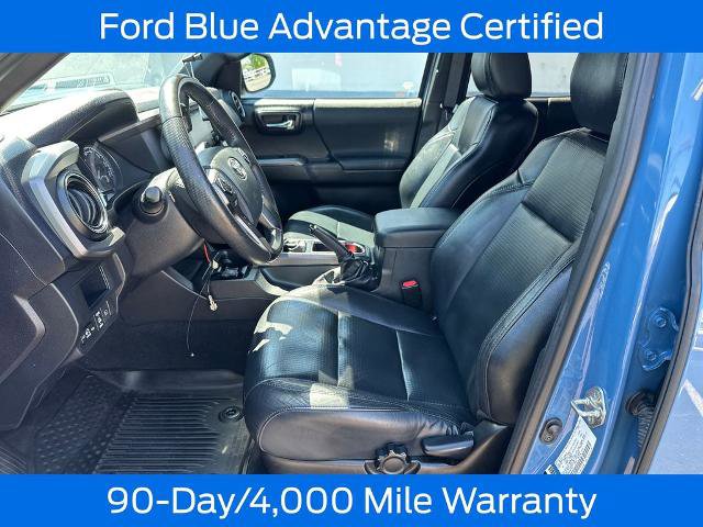 Used 2019 Toyota Tacoma TRD Sport w/ TRD Premium Sport Package AWD/4WD image 13