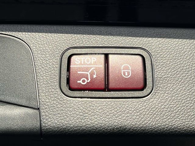 Used 2022 Mercedes-Benz GLC 300 4MATIC image 13