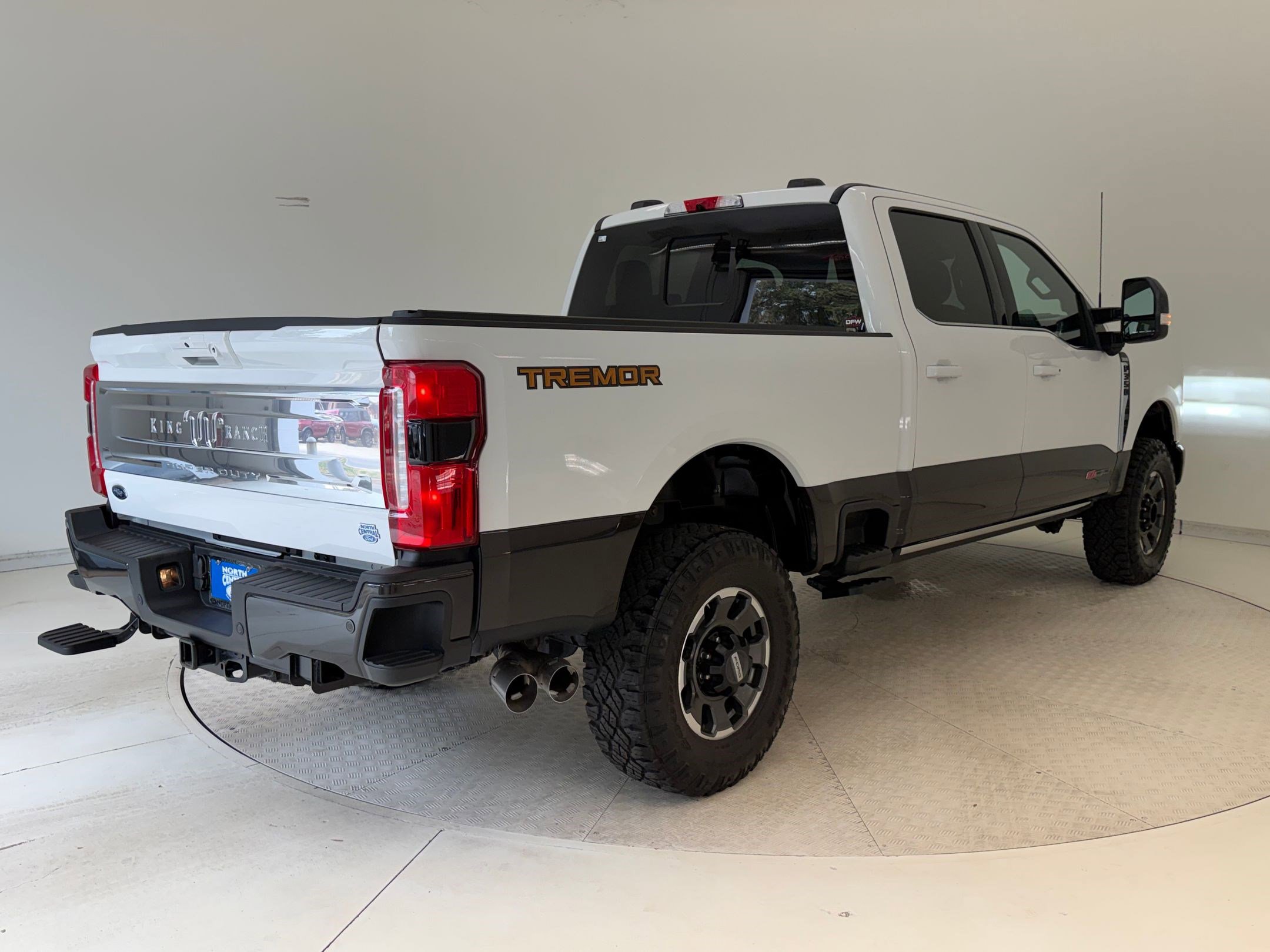 Certified 2024 Ford F350 King Ranch w/ Tremor Off-Road Package image 9