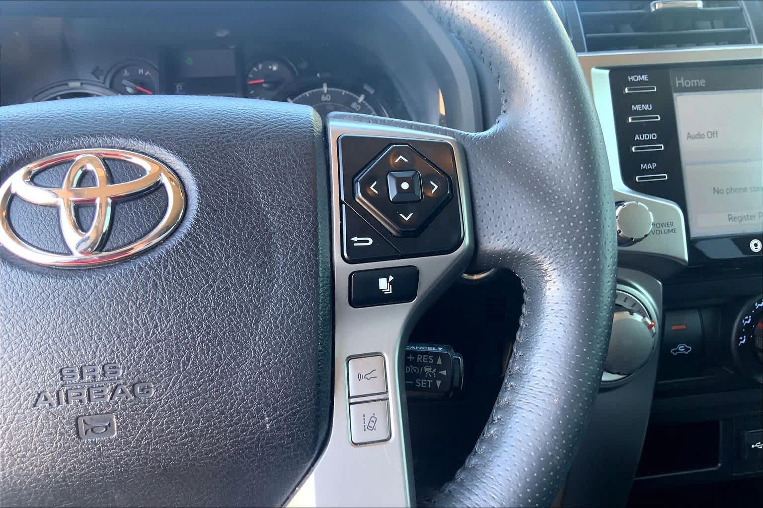 Used 2022 Toyota 4Runner SR5 Premium w/ Moonroof Package AWD/4WD image 24
