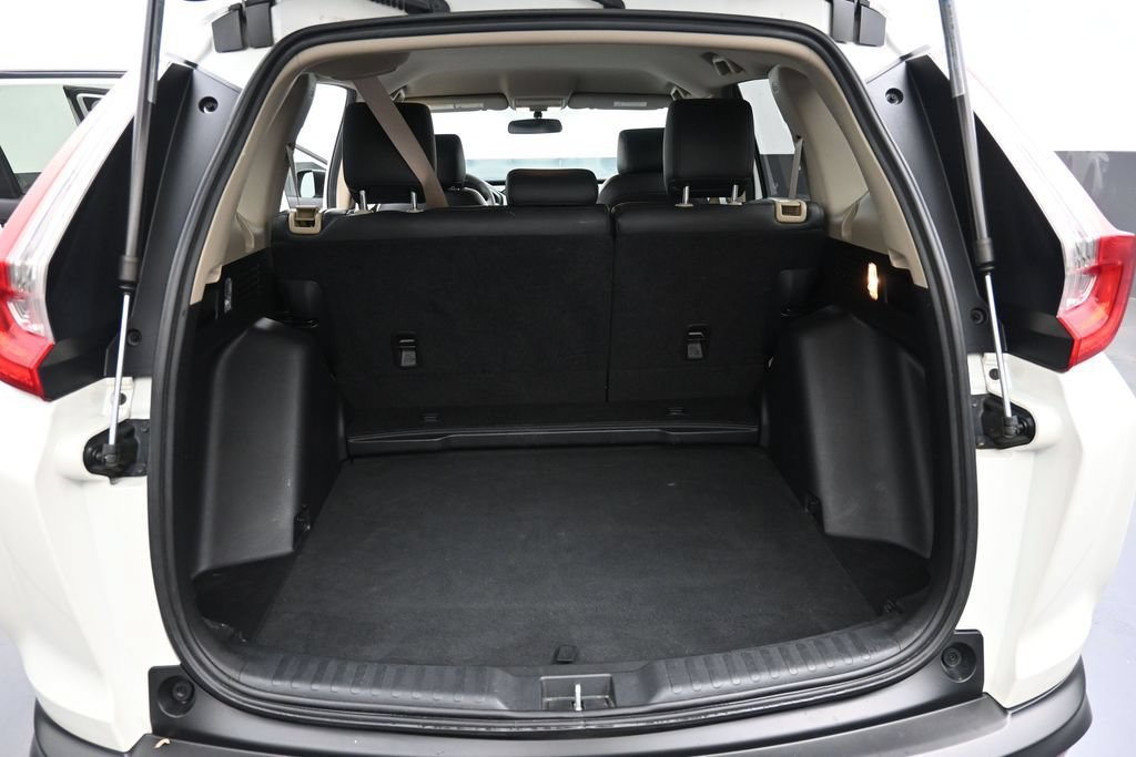Used 2018 Honda CR-V LX image 2