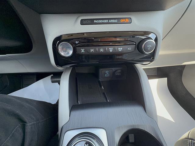 Certified 2023 Ford Escape Platinum w/ Premium Technology Package AWD/4WD image 17