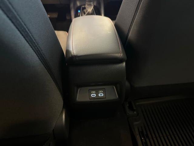 Used 2025 Toyota Corolla SE FWD image 17