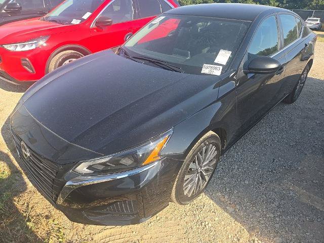 Used 2026 Nissan Altima 2.5 SV AWD/4WD image 1