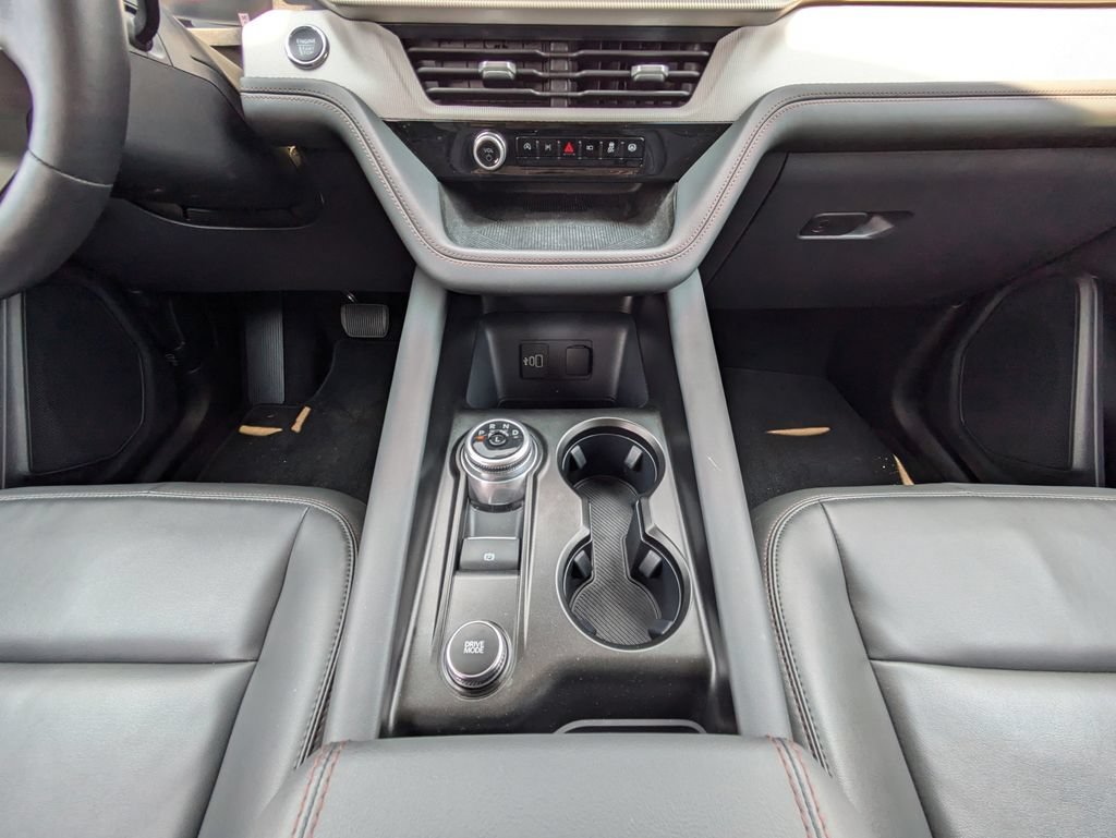 Certified 2026 Ford Explorer Active w/ Active Comfort Package RWD image 24