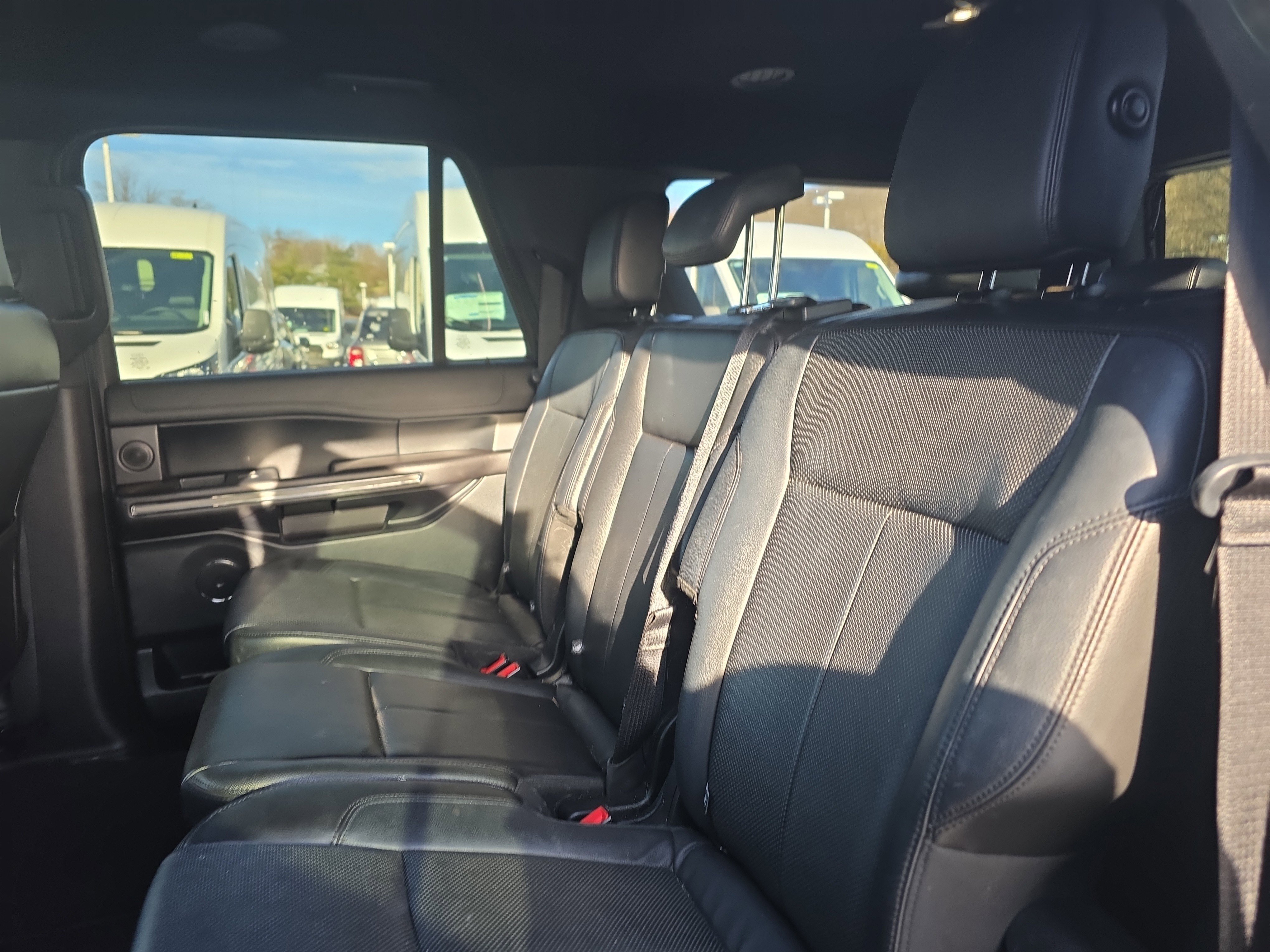 Certified 2018 Ford Expedition Max XLT image 22