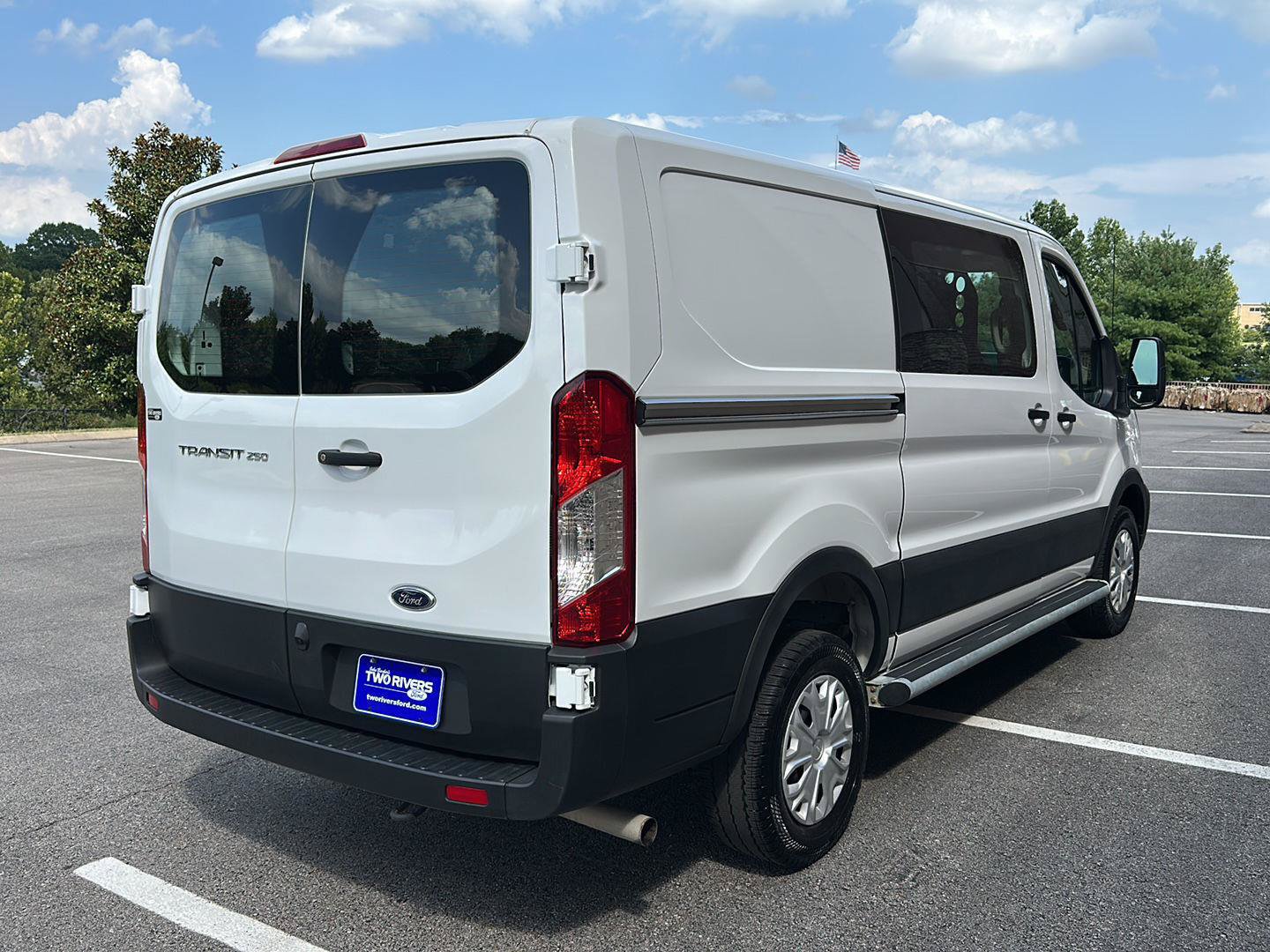 Certified 2025 Ford Transit 250 Low Roof w/ Exterior Upgrade Package RWD image 5
