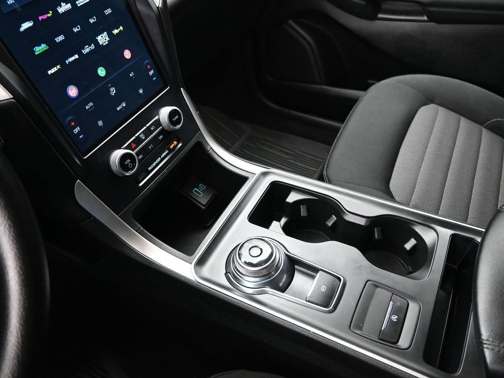 Certified 2022 Ford Edge SE w/ Black Appearance Package image 47