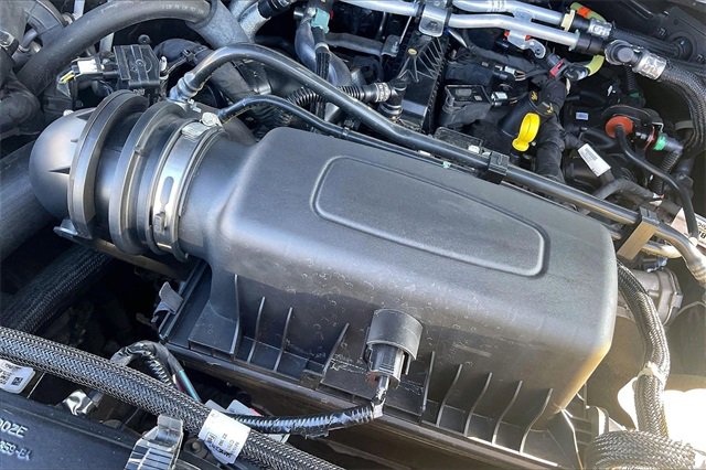 Certified 2022 Ford Explorer XLT w/ Equipment Group 202A image 35