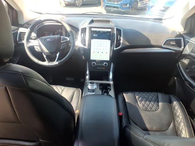 Certified 2024 Ford Edge Titanium w/ Equipment Group 301A AWD/4WD image 13