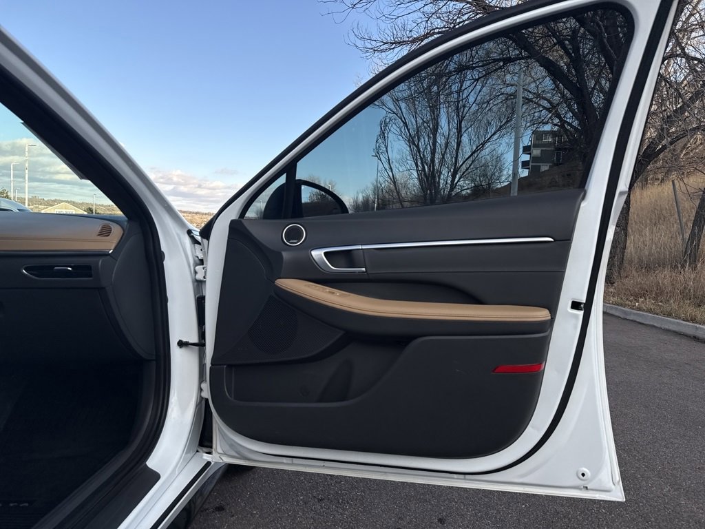 Used 2021 Hyundai Sonata Limited image 29