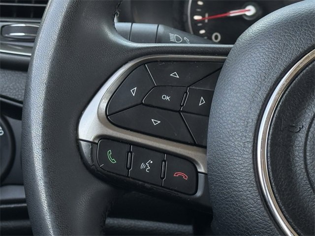 Used 2022 Jeep Renegade Latitude image 12