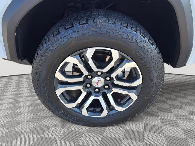 Used 2024 GMC Canyon AT4 w/ AT4 Premium Package image 9