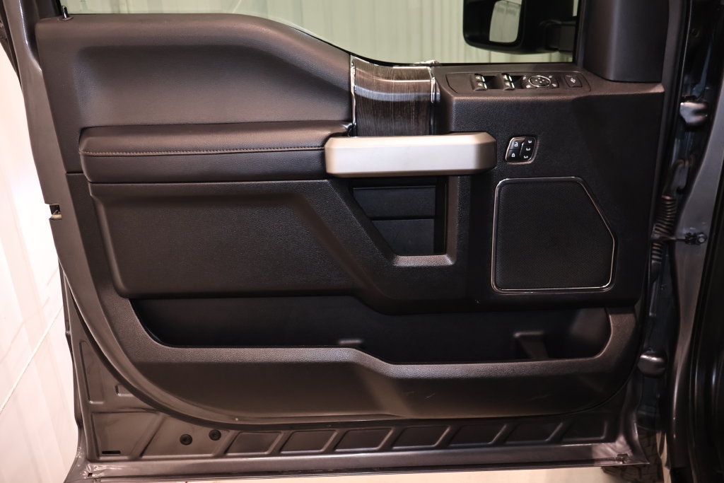 Certified 2021 Ford F350 Lariat AWD/4WD image 8