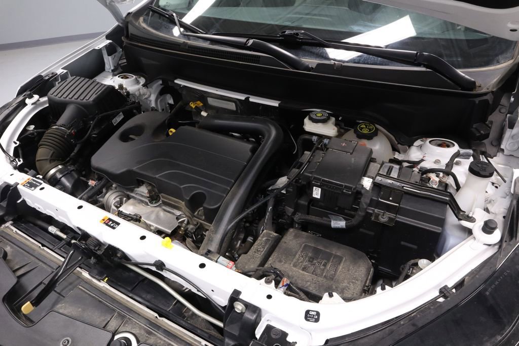 Used 2024 Chevrolet Equinox LS w/ LS Convenience Package image 12