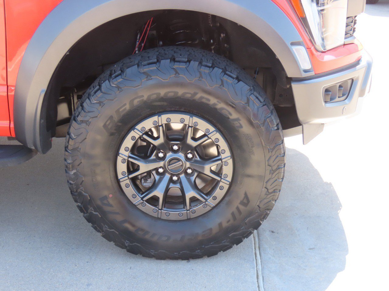 Certified 2021 Ford F150 Raptor w/ Raptor 37 Performance Package AWD/4WD image 9