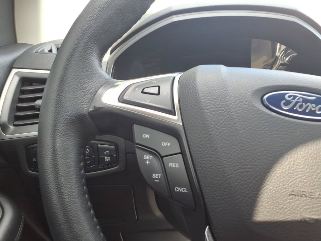 Certified 2024 Ford Edge SEL w/ Convenience Package AWD/4WD image 16