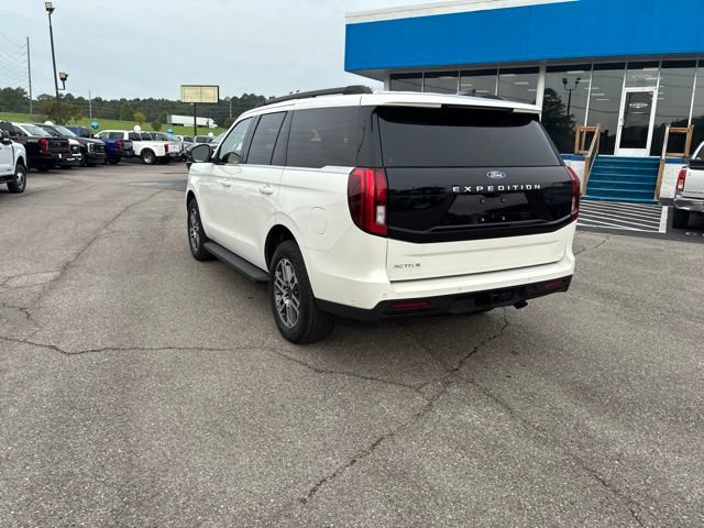Certified 2025 Ford Expedition Active AWD/4WD image 26
