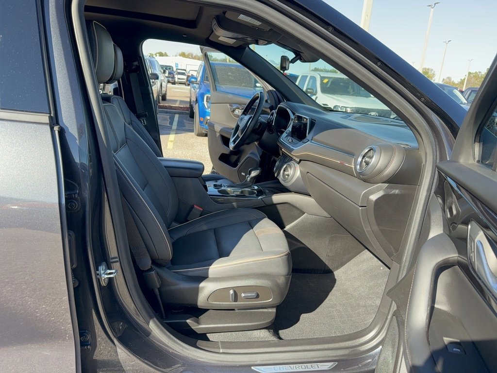 Used 2022 Chevrolet Blazer Premier w/ Enhanced Convenience Package image 14