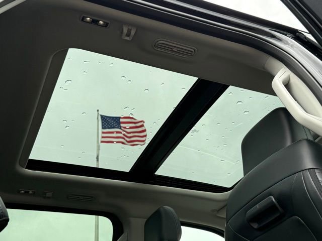 Certified 2025 Ford Expedition Max Platinum AWD/4WD image 17