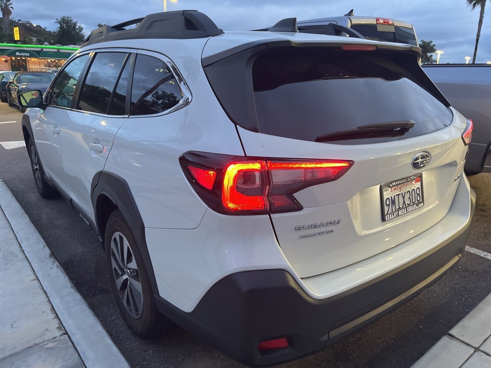 Used 2024 Subaru Outback Premium image 8