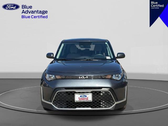 Used 2025 Kia Soul LX FWD image 3