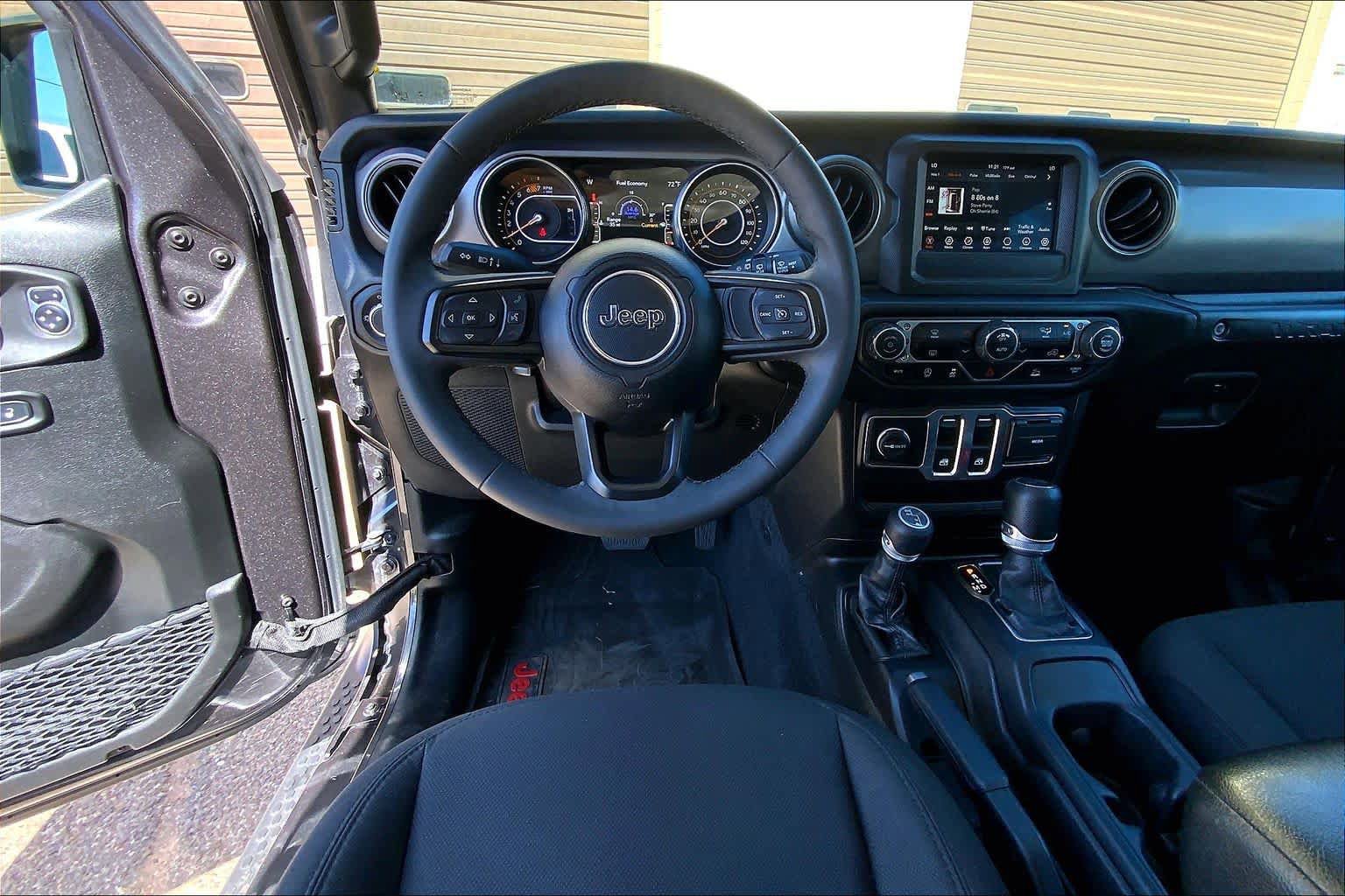 Used 2023 Jeep Wrangler Sport AWD/4WD image 6