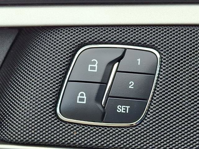 Certified 2017 Ford Fusion Energi SE image 27