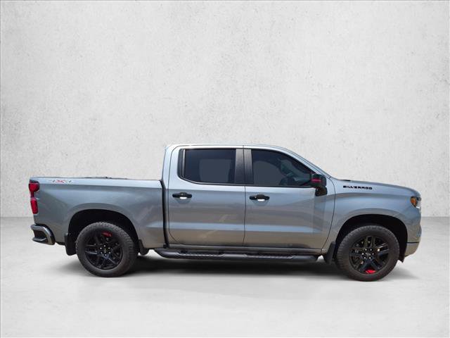 Used 2025 Chevrolet Silverado 1500 RST w/ Redline Edition AWD/4WD image 4