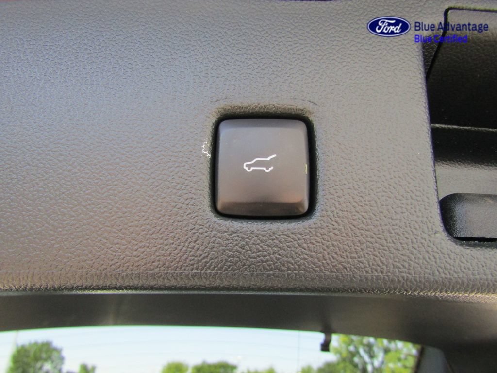 Certified 2023 Ford Escape ST-Line Elite w/ Premium Technology Package AWD/4WD image 28