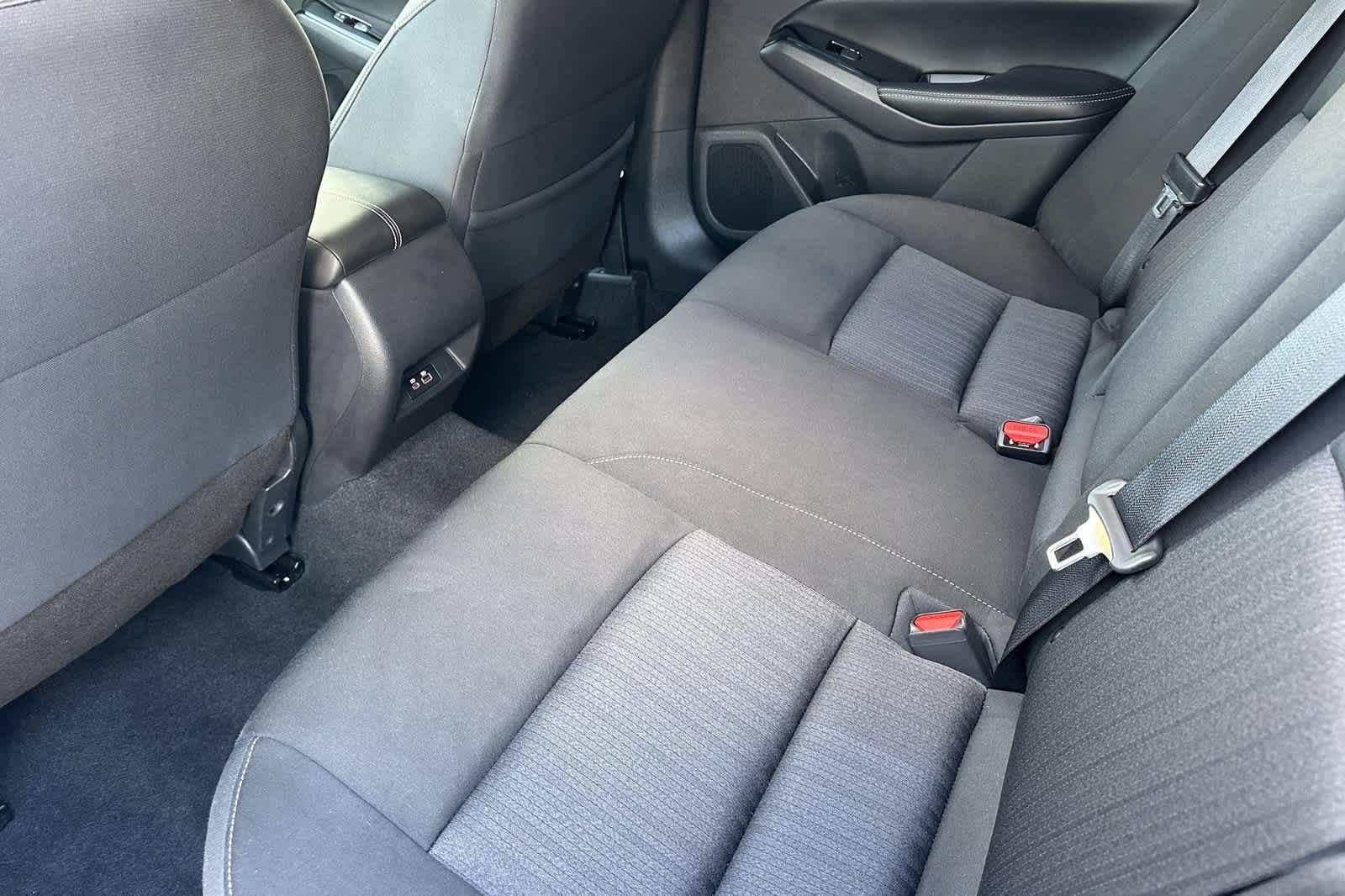 Used 2023 Nissan Altima 2.5 SV w/ SV Premium Package FWD image 4
