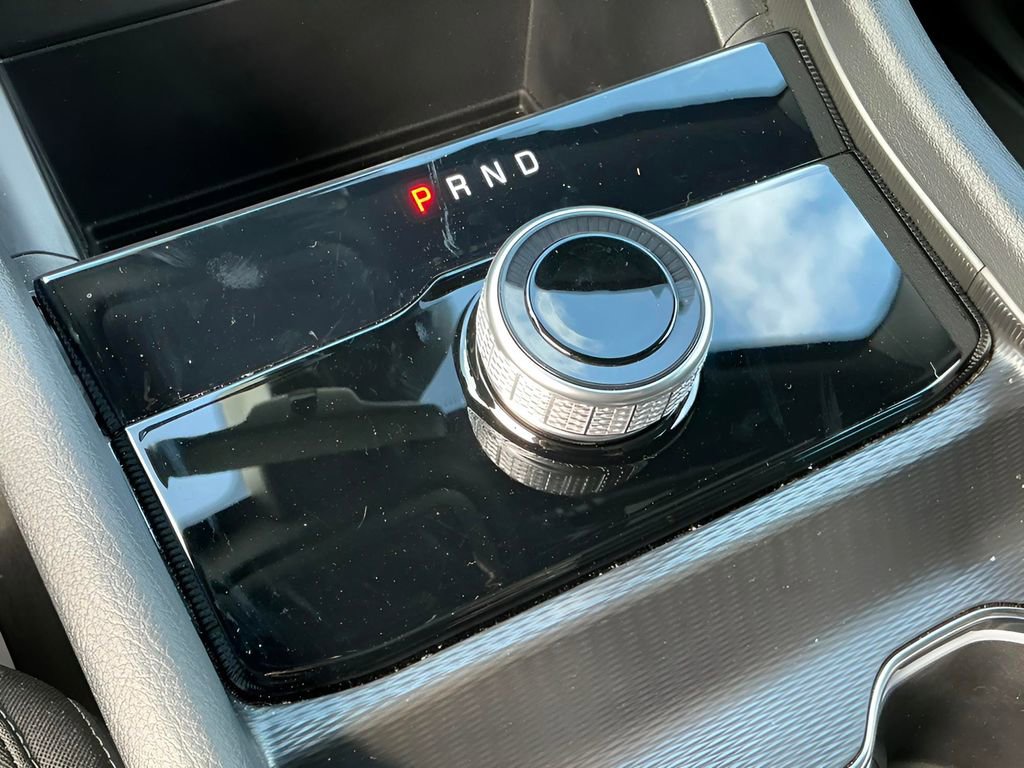 Used 2025 Jeep Grand Cherokee Laredo w/ Trailer Tow Package image 29