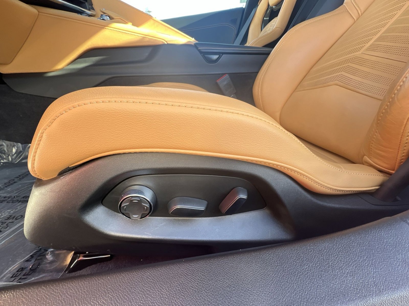 Used 2023 Chevrolet Corvette Stingray Premium Conv w/ Z51 Performance Package image 14