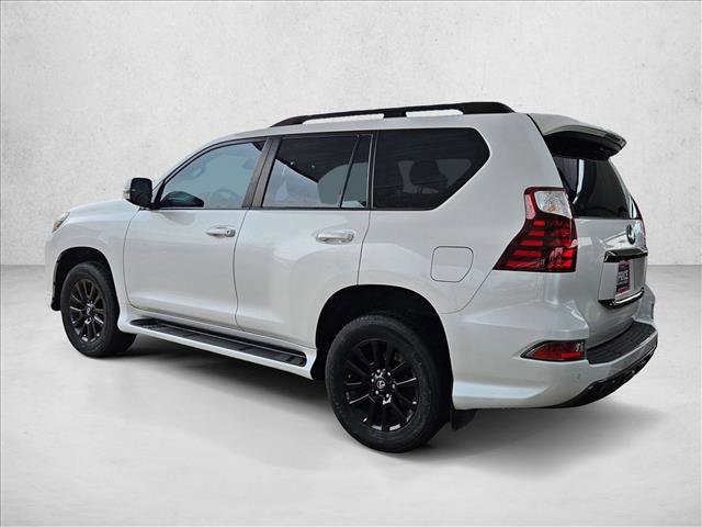 Used 2022 Lexus GX 460 w/ Black Line Special Edition image 4